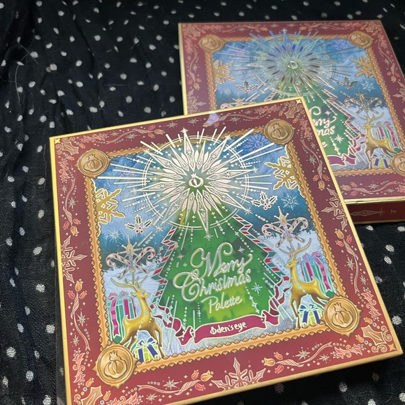Merry Christmas Palette - Picture 1 of 3
